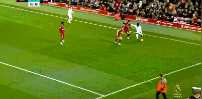 欧文连续突破得分，全队士气高涨